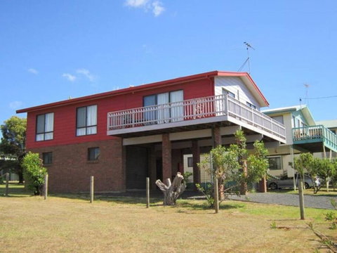 The Beach House - Tourism Cairns 0