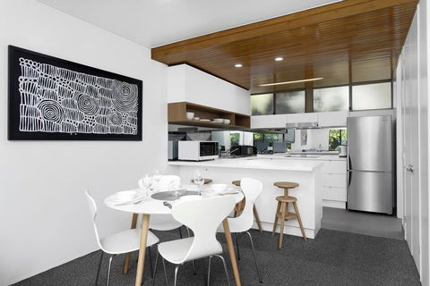Beachside Beauty At Sapphire Beach - Tourism Cairns 1