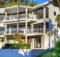 BEACHSIDE MANOR - walk to the beach - Tourism Cairns