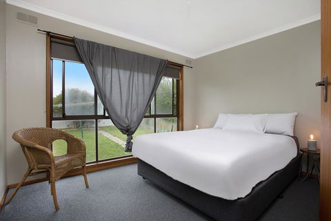 Beacon Point House - Tourism Cairns 3