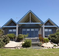 Bear Gully Coastal Cottages - Tourism Cairns