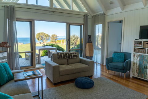 Bear Gully Coastal Cottages - Tourism Cairns 3