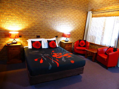 Beechworth Carriage Motor Inn - Tourism Cairns 3