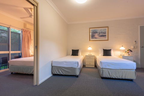 Benson Court Motel - Tourism Cairns 2