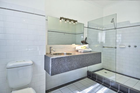BEST WESTERN Geelong Motor Inn & Serviced Apartments - Tourism Cairns 1