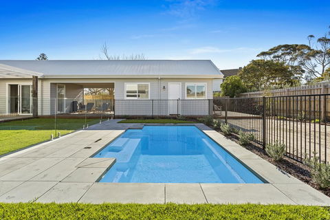 Birdrock Beach Bed And Breakfast - Tourism Cairns 0