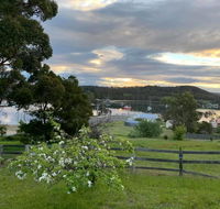 Blossoms on the Bay - Nubeena - Tourism Cairns
