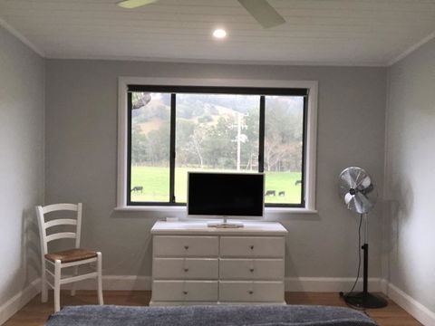 Bobby's Country Rental - Tourism Cairns 3