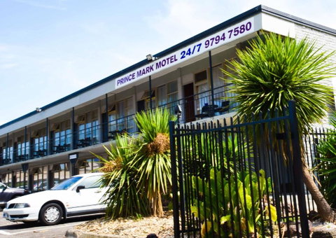 The Prince Mark Motel - Tourism Cairns 1