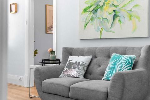 The Newly Renovated - Maylands Vacation Home - Tourism Cairns 3