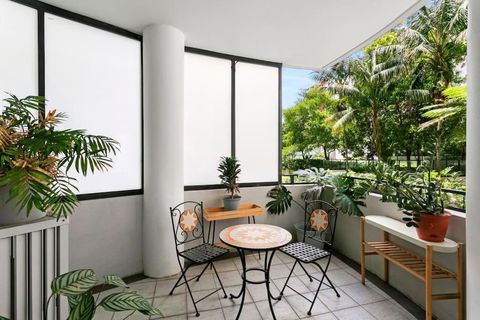WATT1 - Modern 1 Bedroom Unit In Ultimo - Tourism Cairns 0