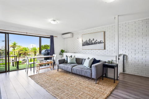 WINDARRA-Alex Headland Family Holiday - Tourism Cairns 0