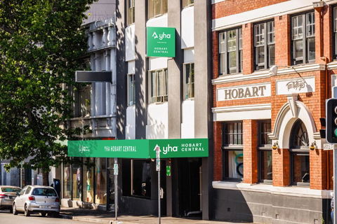 YHA Hobart Central - Tourism Cairns 0