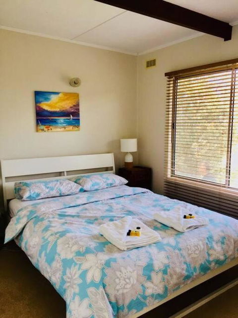YOLO- Beach-house Views, Near Penguins, Nbn! - Tourism Cairns 2