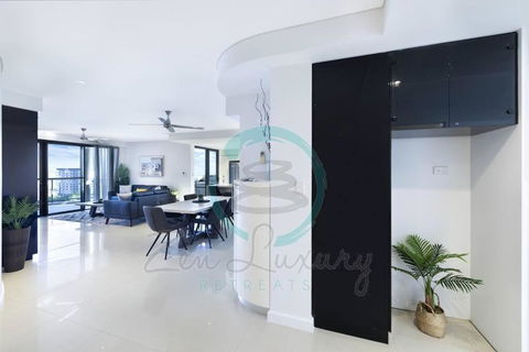 ZEN AT ARKABA 3BR Luxury Waterfront Apt Pool + BBQ - Tourism Cairns 3