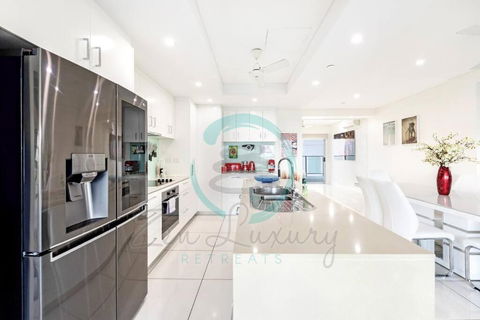 ZEN Tree Blossom: 3-BR Luxury Apt Near Waterfront - Tourism Cairns 2