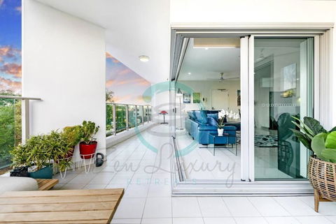 ZEN Tree Blossom: 3-BR Luxury Apt Near Waterfront - Tourism Cairns 3