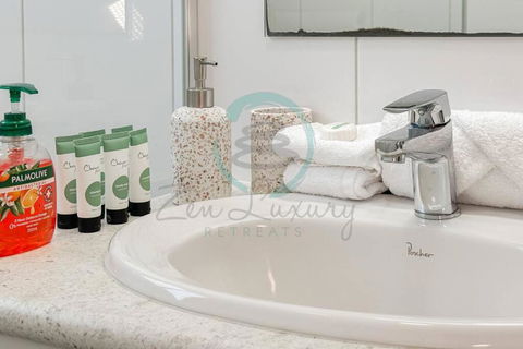 ZEN Nightcliff Foreshore 2-BR Cozy & Quiet Getaway - Tourism Cairns 1