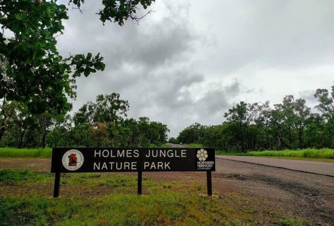 Zenhouse: 4BR Stylish Work/Family Home In Muirhead - Tourism Cairns 3