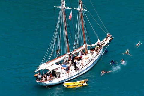Whitehaven Beach Sailing And Snorkeling Cruise - Tourism Cairns 3