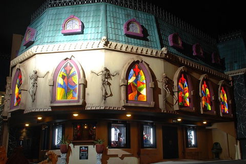 Dracula's Cabaret - Gold Coast - Tourism Cairns 1