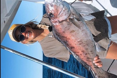 3/4 Day 7 Hour Offshore Fishing Charter - Tourism Cairns 1