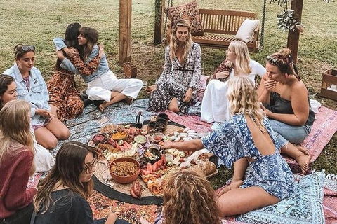 A Picnic In Byron Bay - Tourism Cairns 4