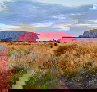 Uluru Ayers Rock Sunset with Outback Barbecue Dinner and Star Tour - Tourism Cairns
