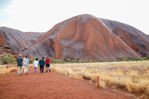 Ayers Rock Combo: Uluru Base And Sunset Plus Uluru Sunrise And Kata Tjuta With An Optional BBQ Dinner Or Kings Canyon Day Trip - Tourism Cairns 3