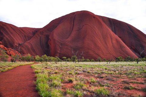 Ayers Rock Combo: Uluru Base And Sunset Plus Uluru Sunrise And Kata Tjuta With An Optional BBQ Dinner Or Kings Canyon Day Trip - Tourism Cairns 5