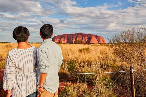 Uluru (Ayers Rock) Sunset Tour - Tourism Cairns 1