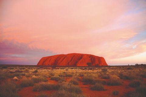 Uluru (Ayers Rock) And Kings Canyon In 3 Days - Tourism Cairns 0