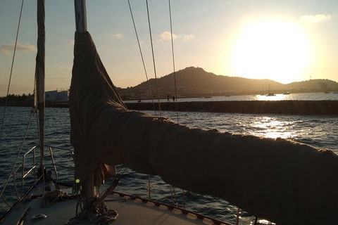 Townsville Small Group Sunset Sail Sailing Cruise Boat Tour Charter Hire - Tourism Cairns 2
