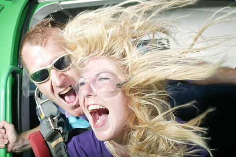Byron Bay Tandem Sky Dive - Tourism Cairns 3