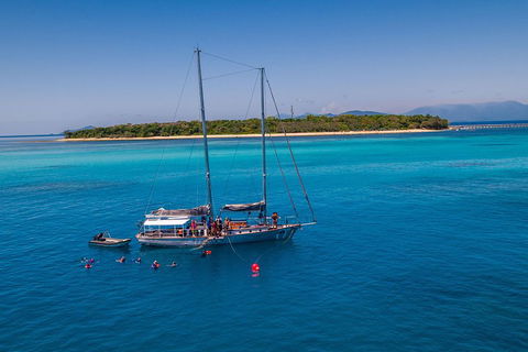 Ocean Free Green Island & Great Barrier Reef Snorkel Cruise, Cairns 25 Guests - Tourism Cairns 0
