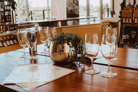 6 Day Esperance & Margaret River Adventure Tour - Tourism Cairns 2