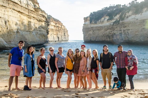 Great Ocean Road 2 Day Highlights Tour And Sunset 12 Apostles - Tourism Cairns 4