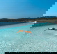 Lake McKenzie Full-Day Tour with Lunch from Hervey Bay - Tourism Cairns