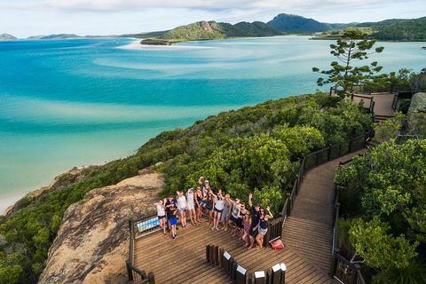 2-Day Whitsundays Sailing Adventure: Summertime - Tourism Cairns 3