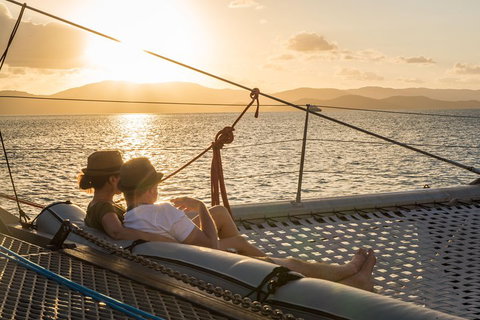 Sunset Sail In The Whitsundays - Tourism Cairns 0