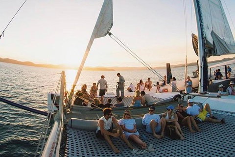 Sunset Sail In The Whitsundays - Tourism Cairns 3