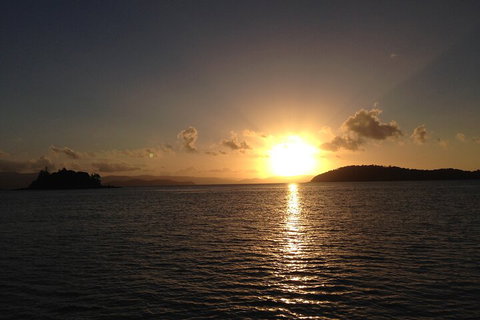 Sunset Sail In The Whitsundays - Tourism Cairns 4