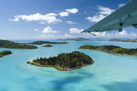 The Whitsunday Express Scenic Flight - 25 Minutes - Tourism Cairns 1