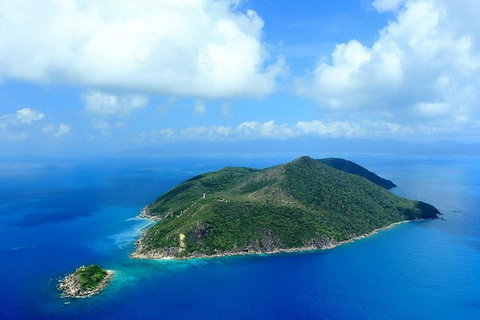 The Whitsunday Express Scenic Flight - 25 Minutes - Tourism Cairns 3