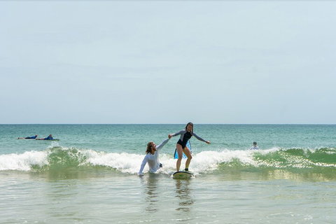 Private Beginners Surf Lessons, Noosa World Surf Reserve - Tourism Cairns 0