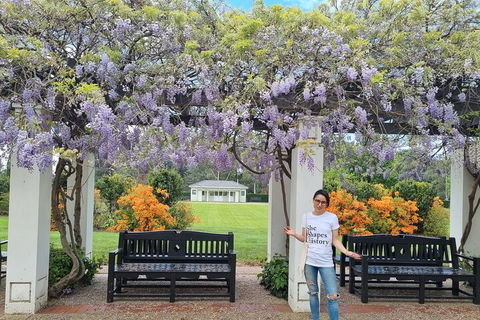 Women's History Walking Tour With Local Guide In Canberra - Tourism Cairns 5