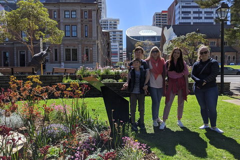 The ULTIMATE Perth Walking Tour: History, Architecture, Art, Nightlife + More! - Tourism Cairns 3