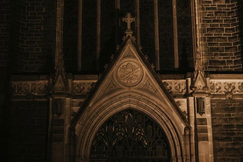 Melbourne After Dark 2-hour Walking Tour - Tourism Cairns 1