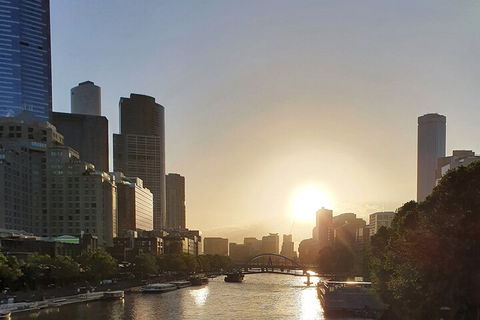Melbourne After Dark 2-hour Walking Tour - Tourism Cairns 4